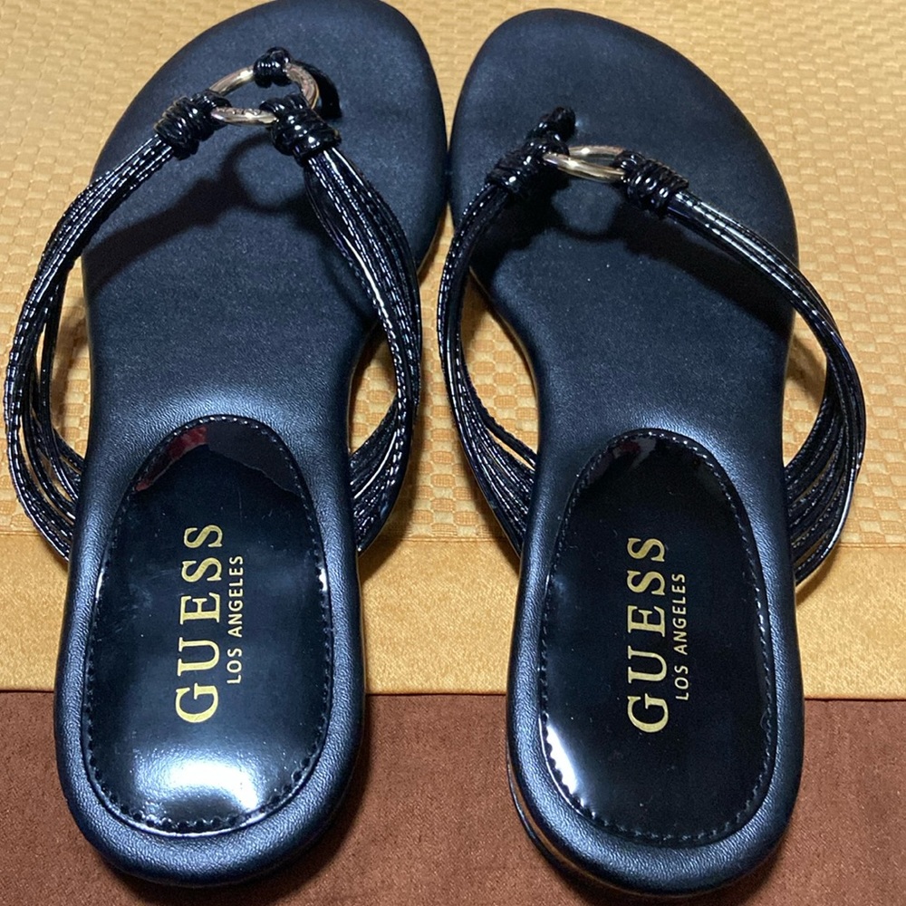 Ladies shoes size 9.